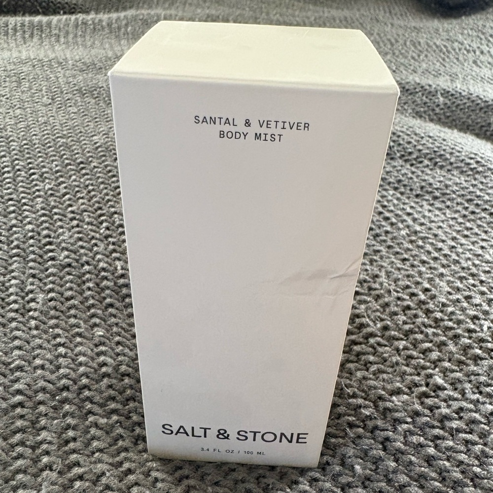 Salt & Stone Santal & Vetiver Body Mist - White